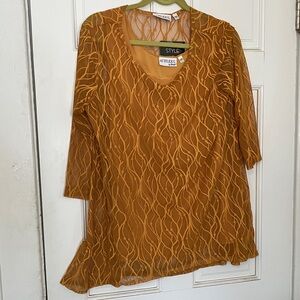 NEW WITH TAGS 🏷️ Attitudes by Renee Golden Mesh Tunic